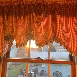 Country Curtains Gingham Valance Curtain
